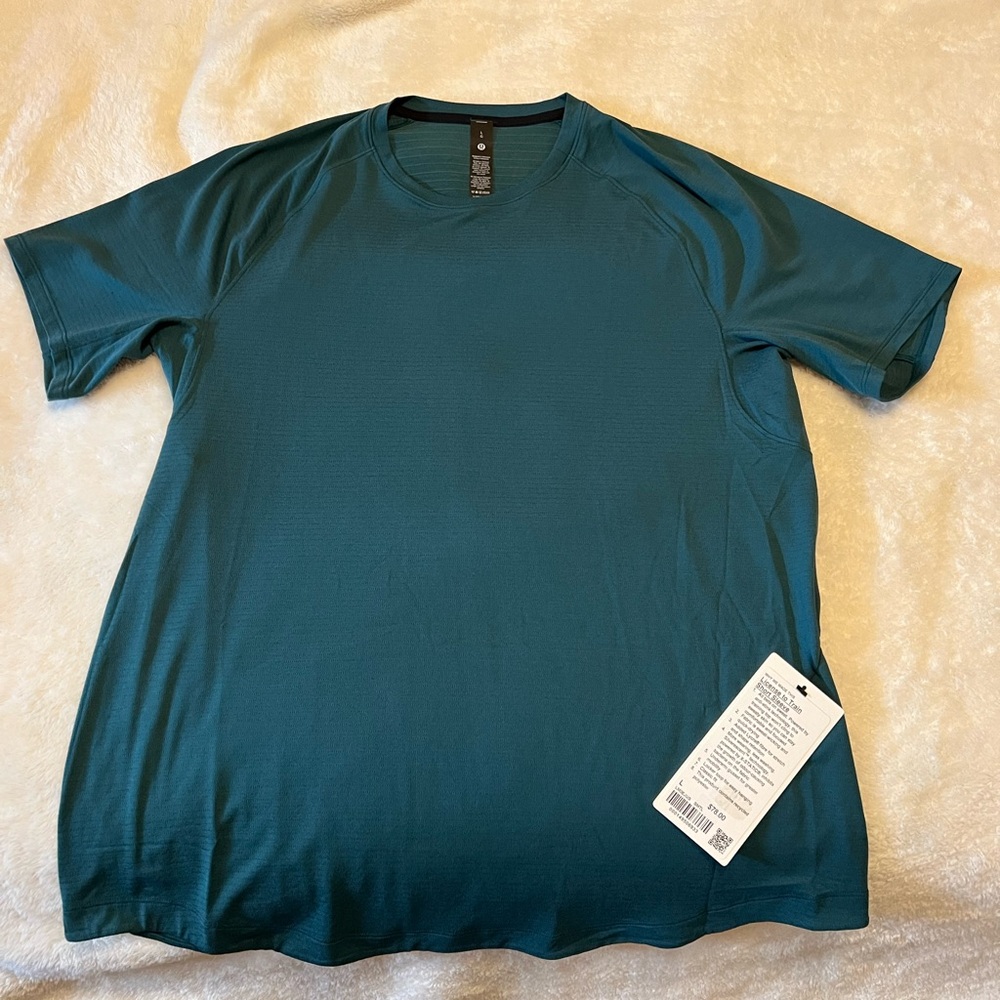 Lululemon License to Train Green T-Shirt
